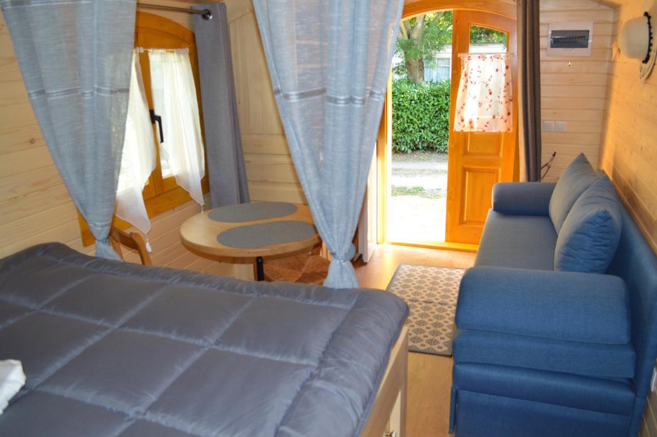 Le Clocher De Neyran Otel Saint-Gervais-sur-Mare Dış mekan fotoğraf
