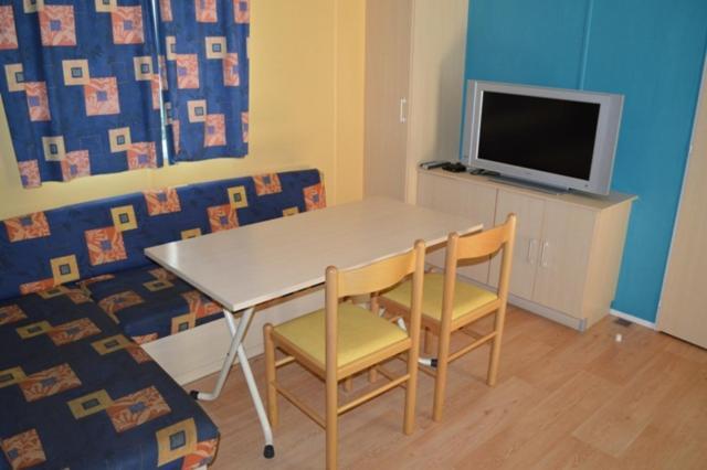 Le Clocher De Neyran Otel Saint-Gervais-sur-Mare Dış mekan fotoğraf